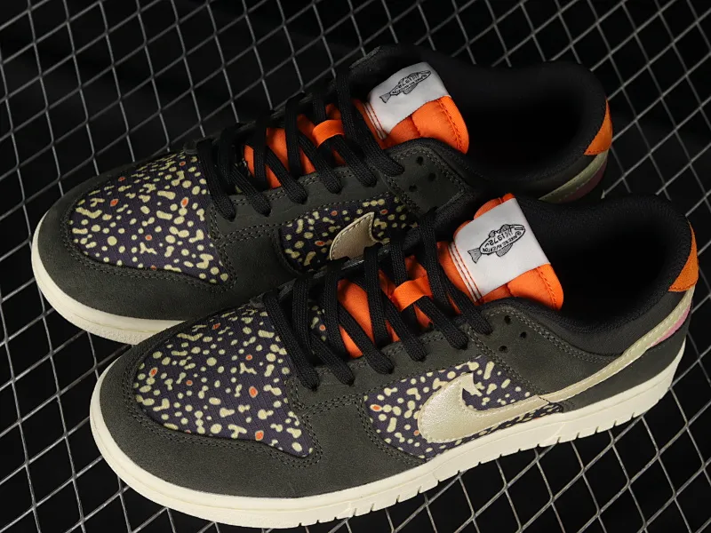 All categories Nk SB Dunk series Nk SB Dunk Low low-top sneakers Nk Dunk Low "Rainbow Trout" Yuyu joint model SB low-top casual sneakers FH7523-300